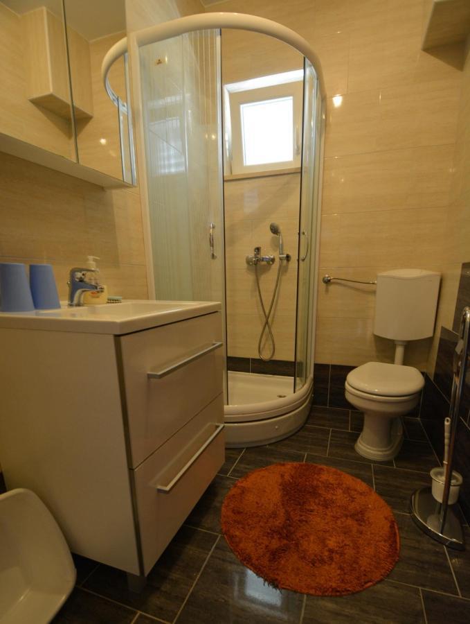 Apartmani Tonci & Dana Makarska Exterior foto